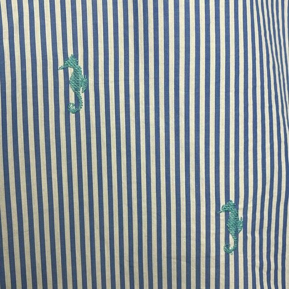 Crown & Ivy Size L Petite Blouse Blue White Stripe Seahorses Gateway To Bali - Picture 3 of 12
